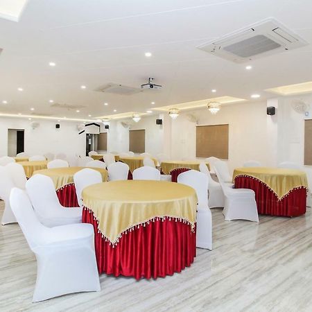 Capital O 40833 Maharaja Hotel & Restaurant Kashipur Eksteriør billede